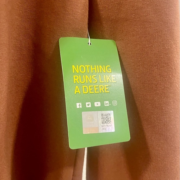 John Deere Brown Sweatshirt with Green Logo NWT - Picture 4 of 6